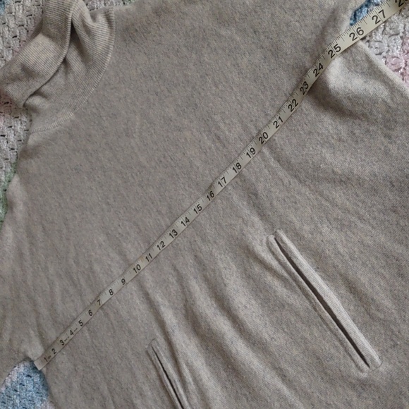 Garnet Hill Oversized Turtleneck Sweater Small - Picture 8 of 12